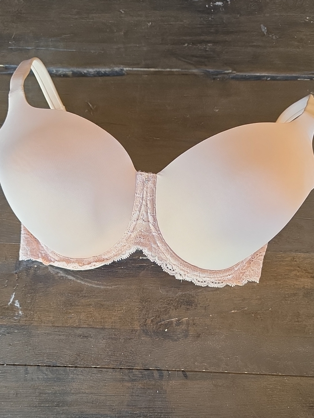 (34G) Montelle Beige Lace-Trim T-Shirt Bra Smooth Molded Cups Underwire Comfy